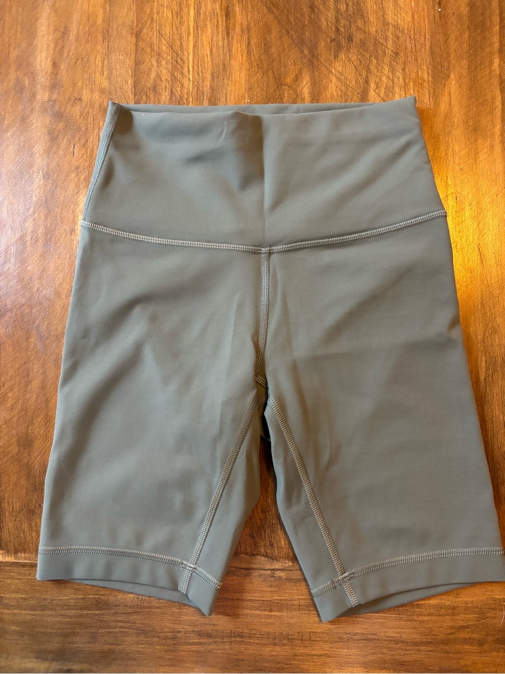 Lululemon wunder train biker shorts